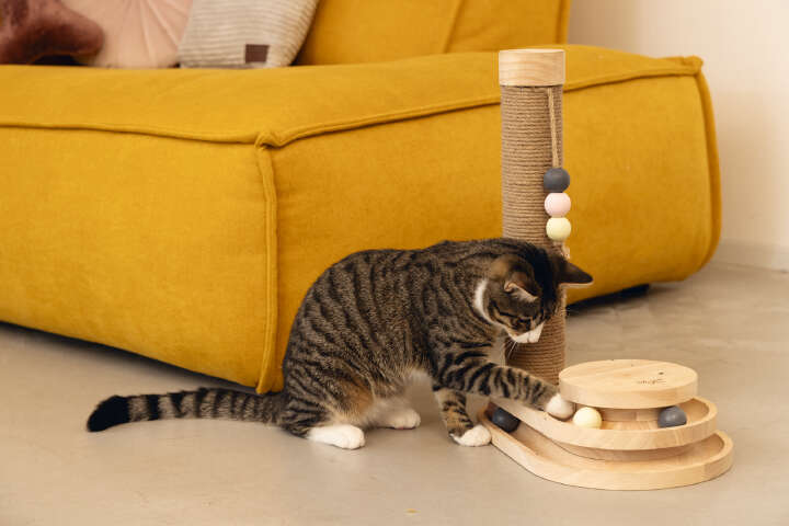 Designed by Lotte Kratzbaum "Inez"